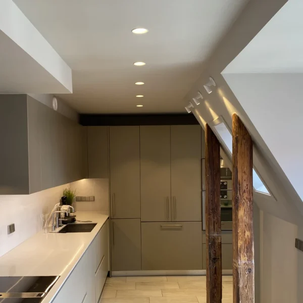 Spotlights kok installation led i Sollentuna